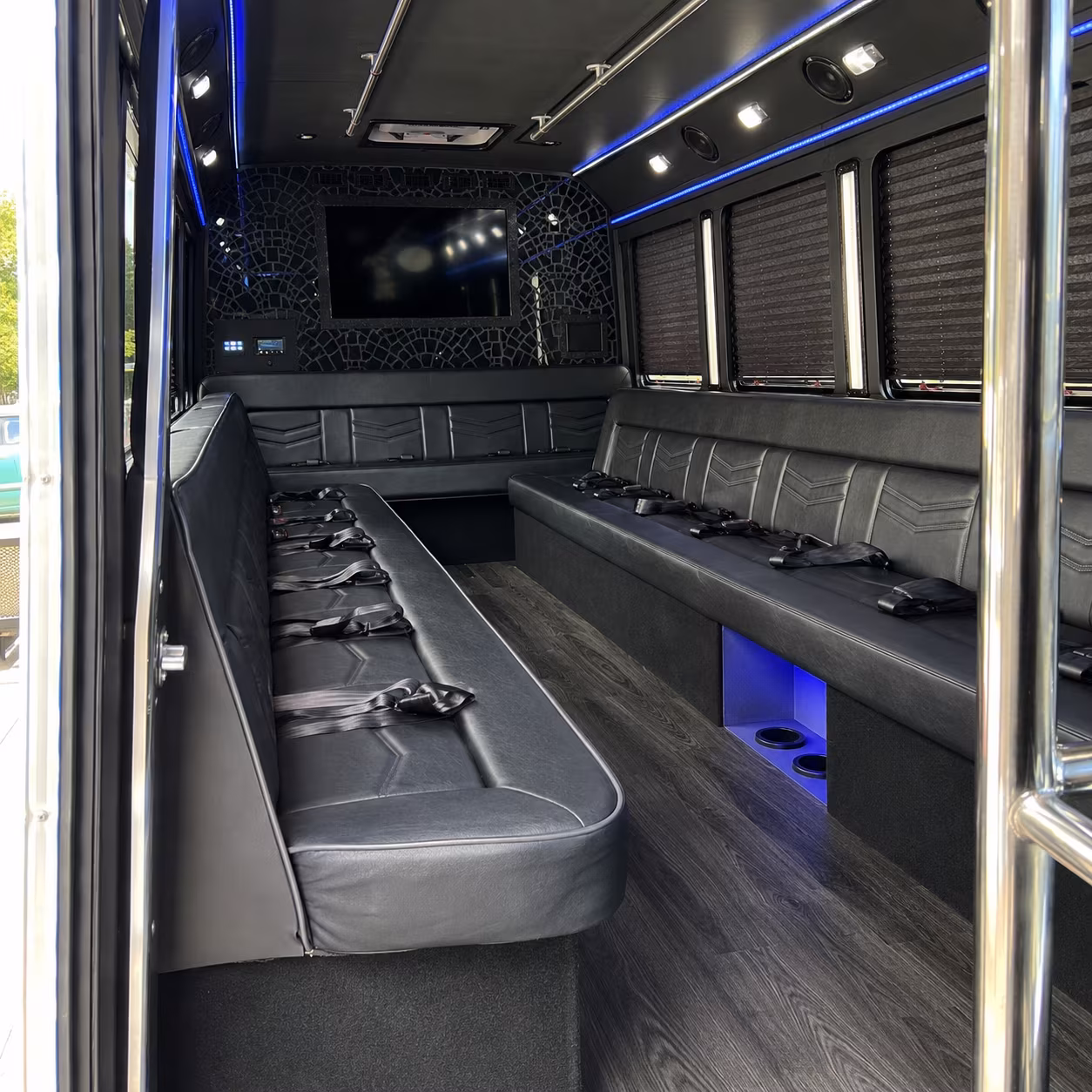 party bus transportation for killeen area proms and school